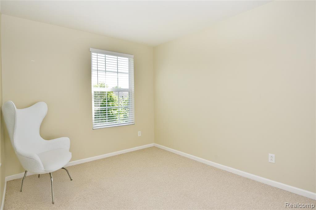 44458 Gwinnett Loop, Novi, MI — Photo 25