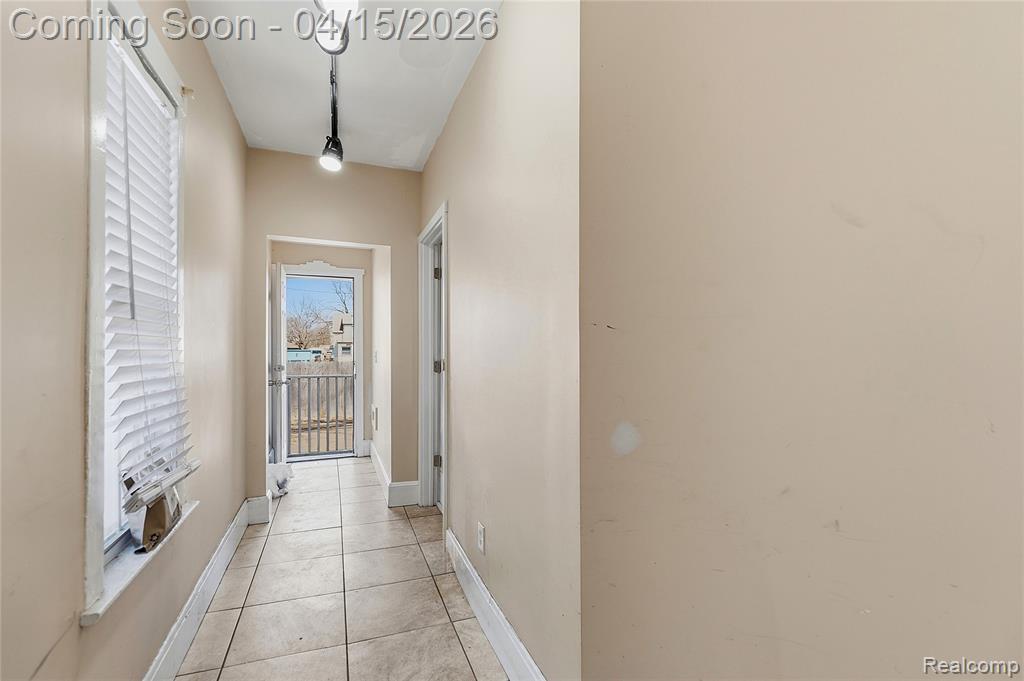 11429 E 8 Mile Road, Warren, MI 48089 — Photo 18