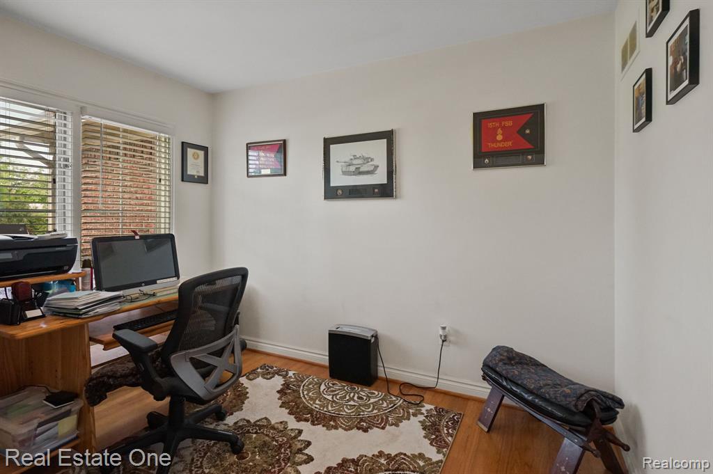56916 Saint Andrews Drive, Macomb, MI 48042 — Photo 4
