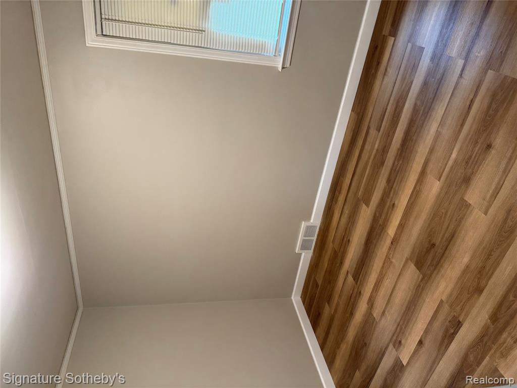 9509 Lakepointe Street, Detroit, MI 48224 — Photo 12