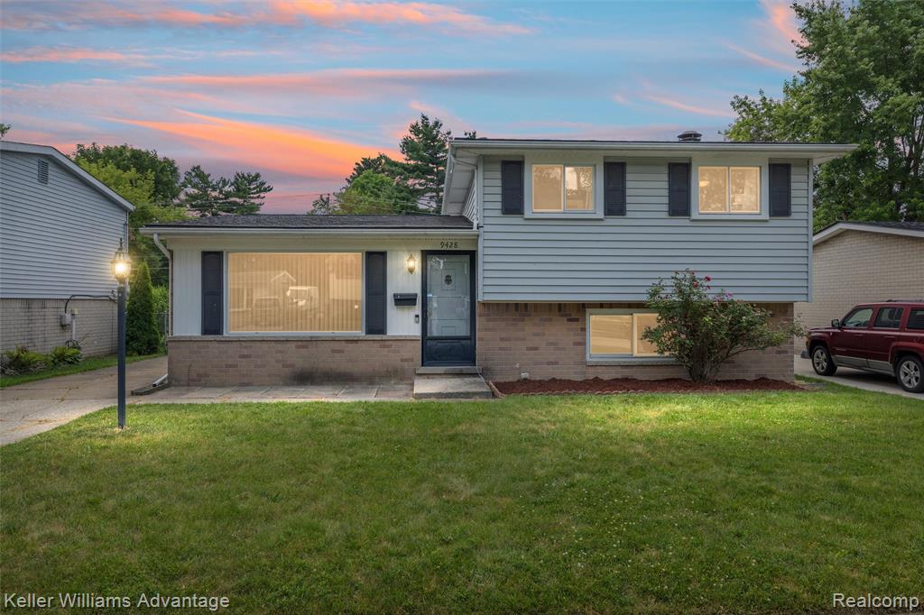 9428 Oak Street, Taylor, MI 48180 — front exterior