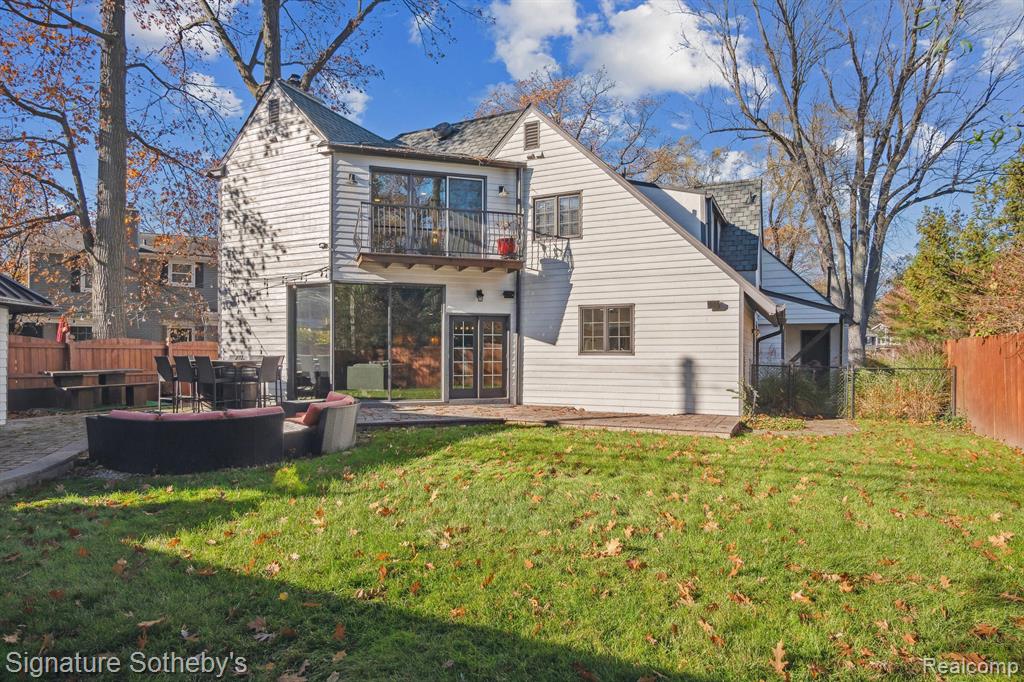 824 Wimbleton Drive, Birmingham, MI 48009 — Photo 3
