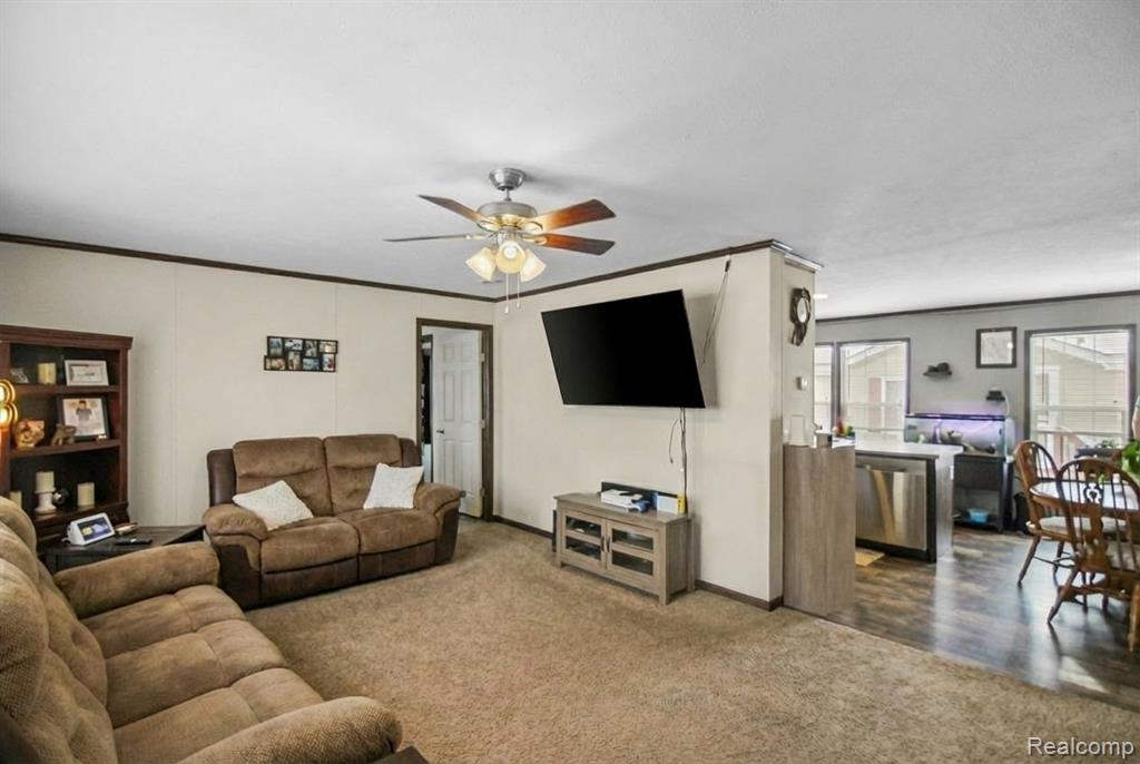 29400 Meadow, Gibraltar, MI — Photo 3