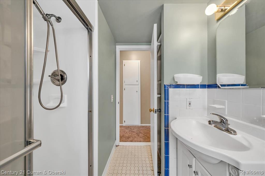 4625 Leafdale Avenue, 1, Royal Oak, MI 48073 — Photo 17