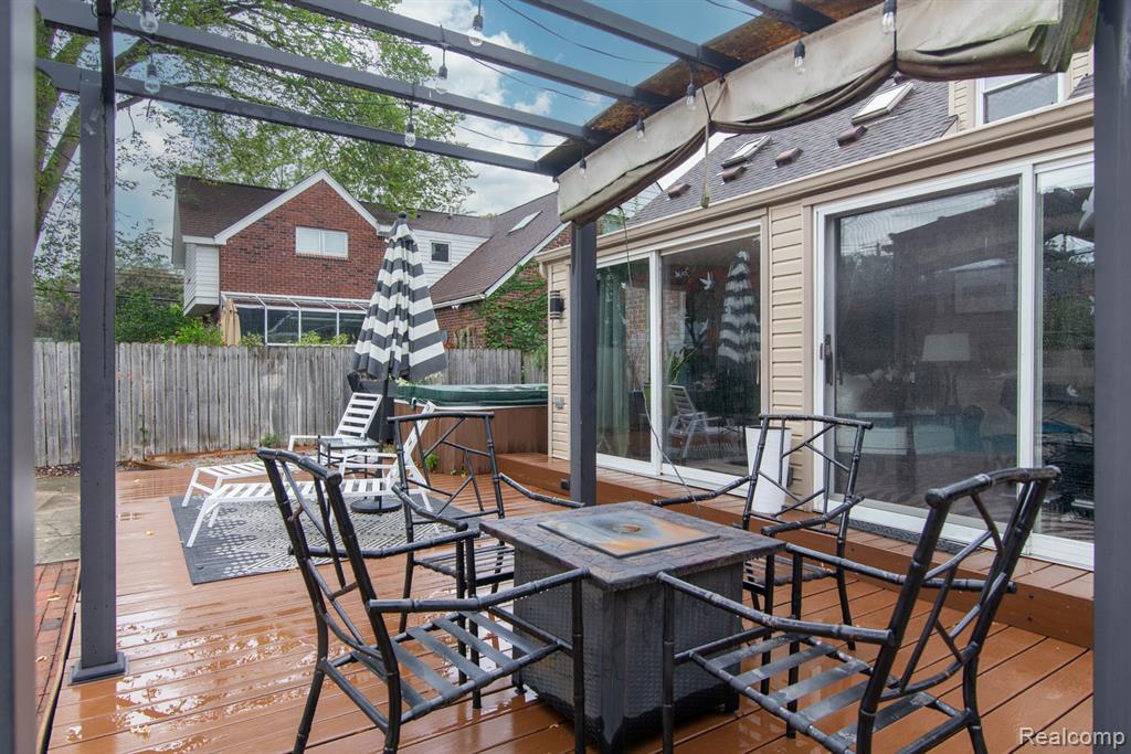 10855 Kingston Avenue, Huntington Woods, MI — Photo 5