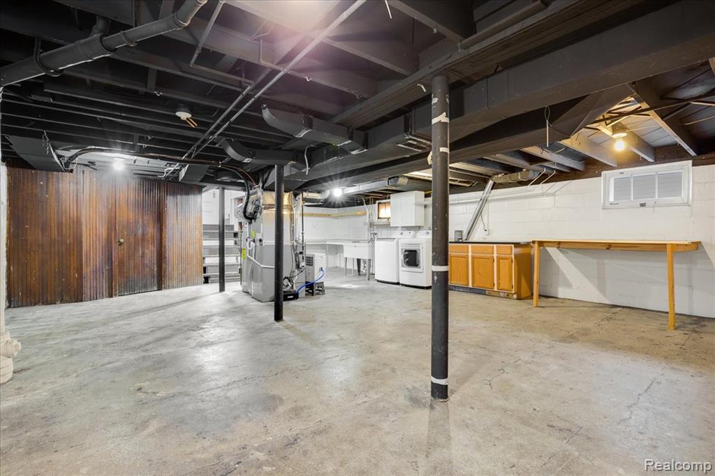 522 N Washington Avenue, Royal Oak, MI 48067 — Photo 17