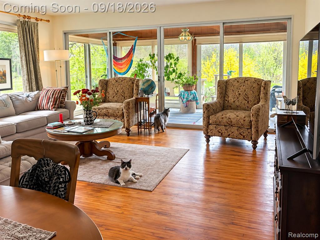 717 E Parkdale Avenue - Photo 4