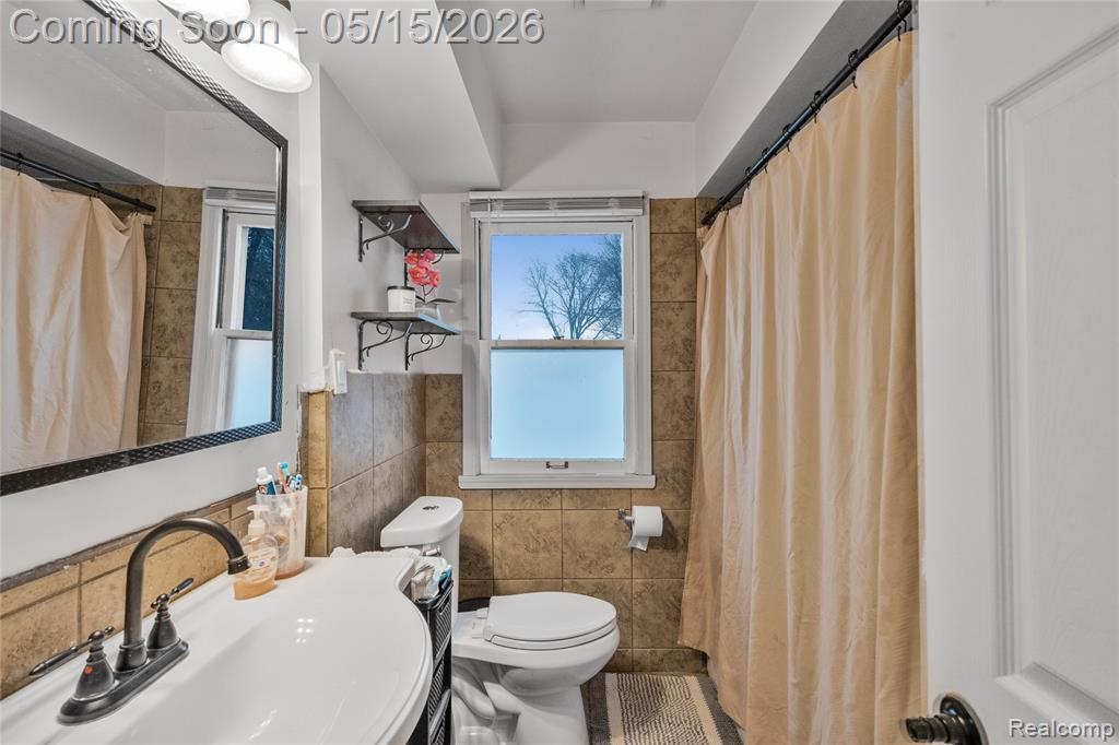 26243 Van Buren Road, Dearborn Heights, MI 48127 — Photo 11
