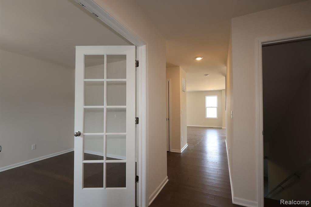 410 Hidden River W, Holly, MI 48442 — Photo 7