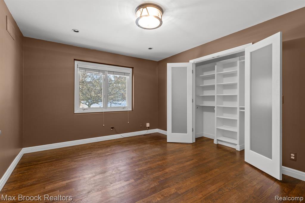 565 WESTBOURNE Drive, Bloomfield Hills, MI 48301 — Photo 18