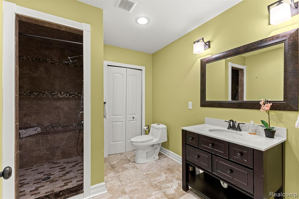 16784 Yellowstone Drive, Northville, MI 48168 — Photo 49