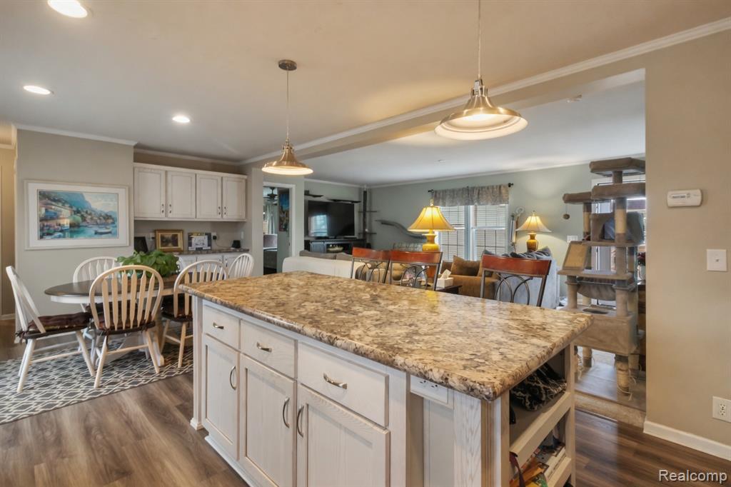 11160 Walden Court, South Lyon, MI 48178 — Photo 5