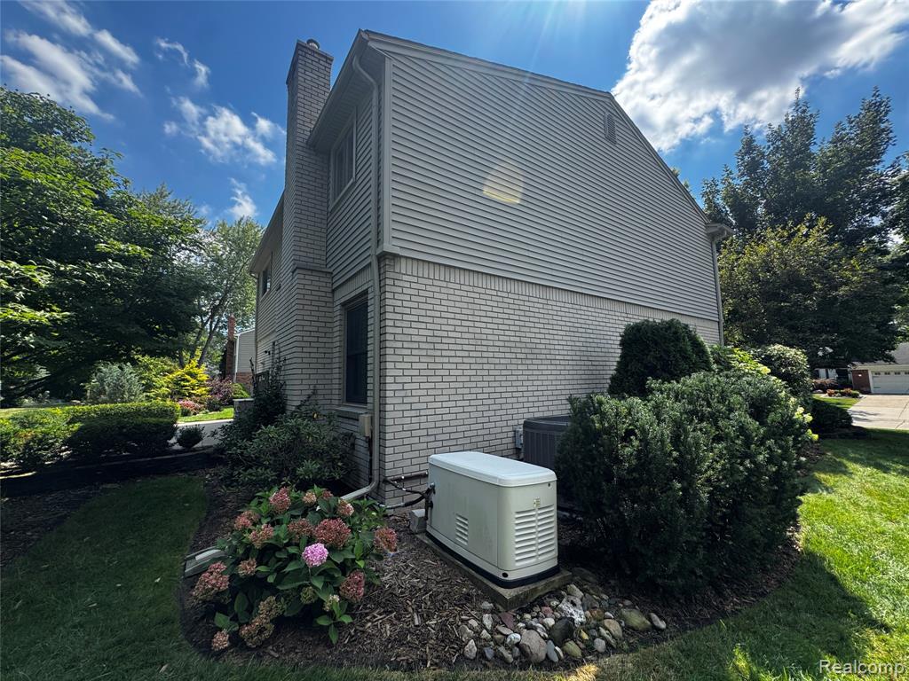 42098 Banbury Road, Northville, MI — Photo 36
