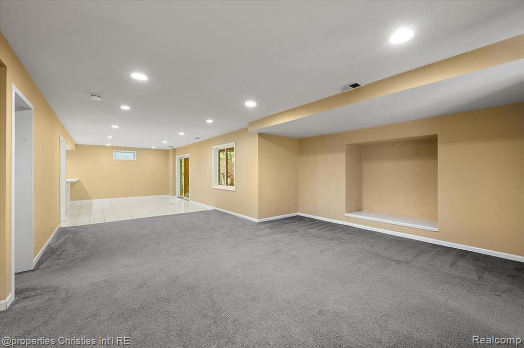 6835 High Ridge Road, West Bloomfield, MI 48324 — Photo 62