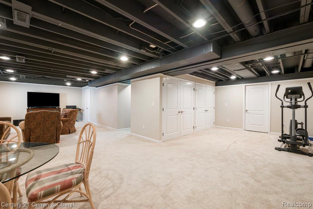 1086 Paddock Drive, South Lyon, MI 48178 — Photo 46