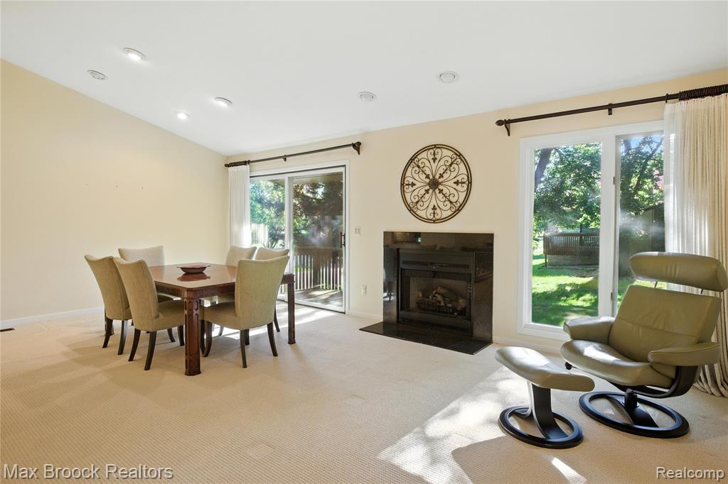 4185 Foxpointe Drive, West Bloomfield, MI 48323 — Photo 9