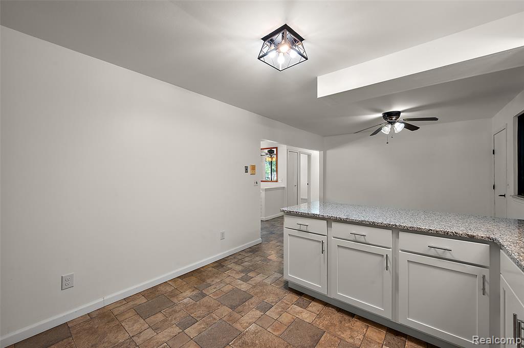 7427 Emerson, Washington, MI — Photo 31