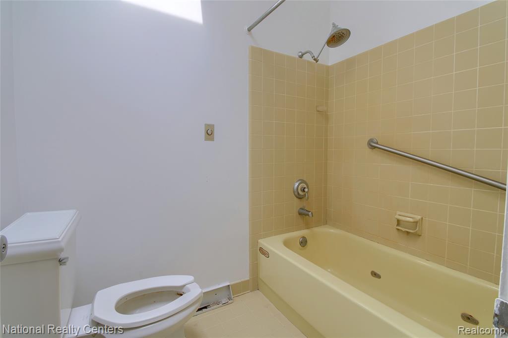 341 Corrie Road, Ann Arbor, MI 48105 — Photo 25