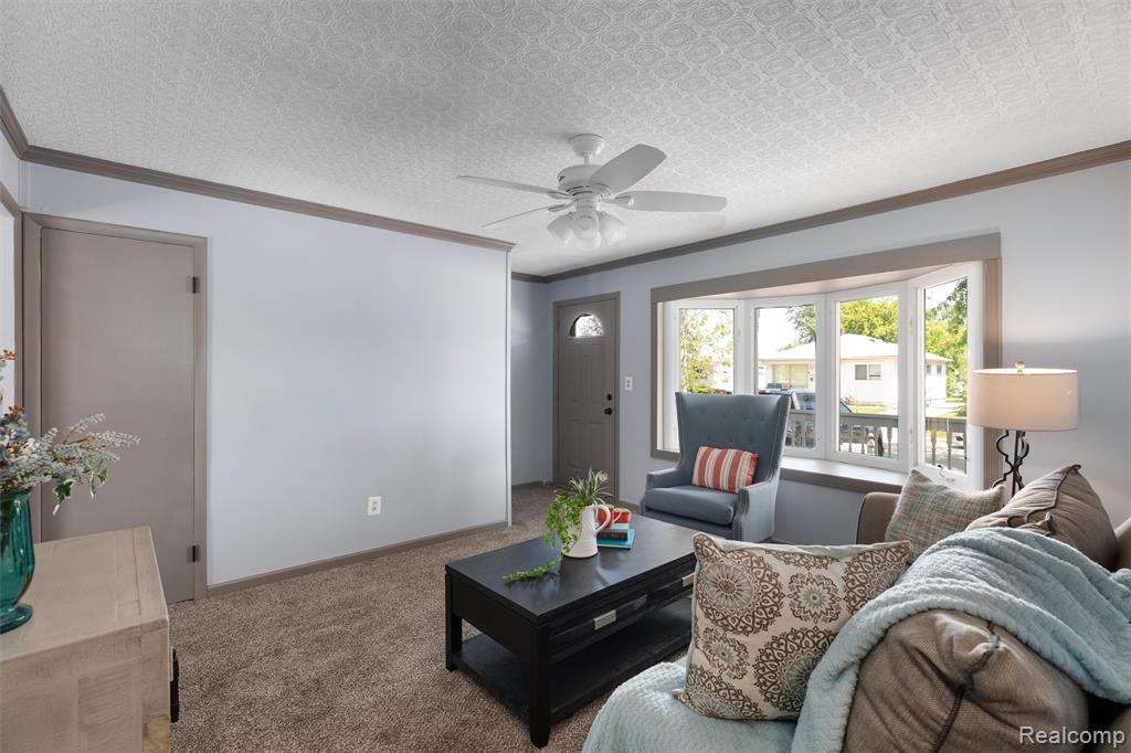24921 Lexington Avenue, Eastpointe, MI 48021 — Photo 9