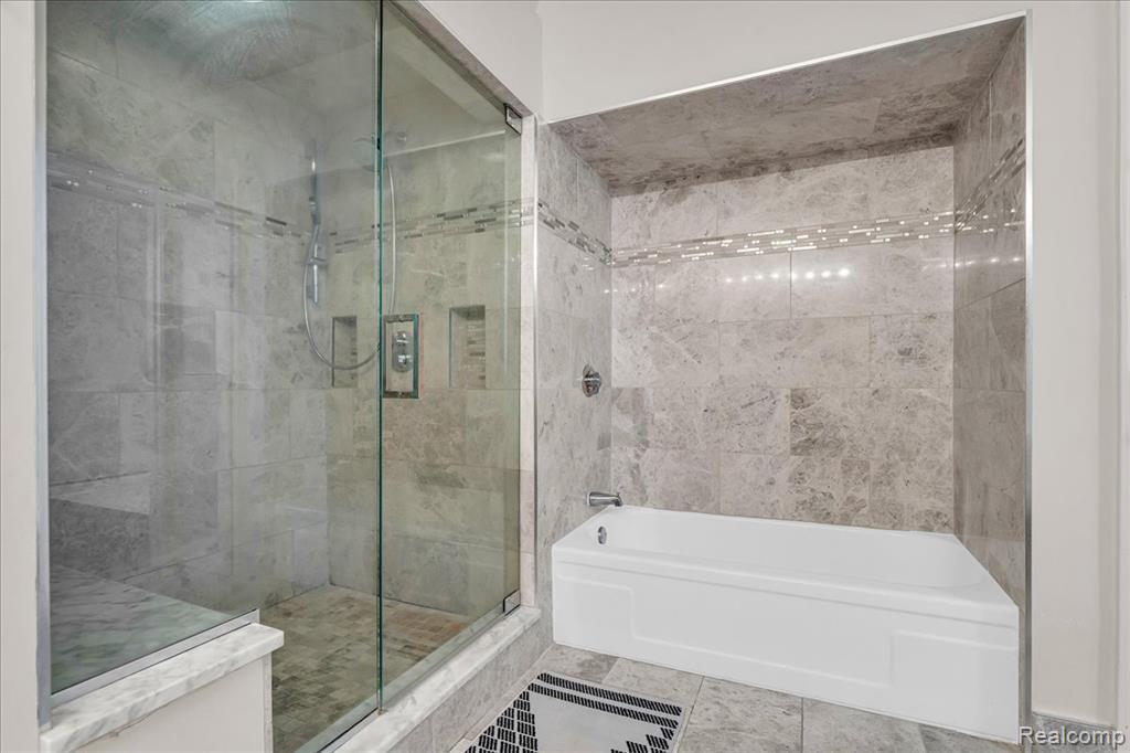 2900 E Jefferson Avenue, C5, Detroit, MI 48207 — Photo 25