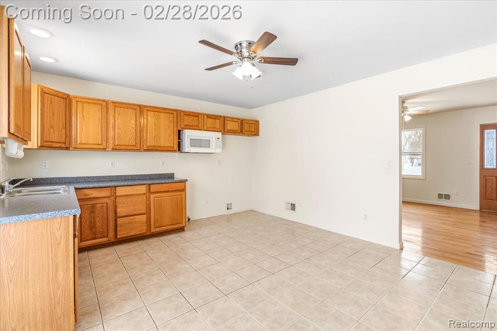 795 N Parent Street, Westland, MI — Photo 16