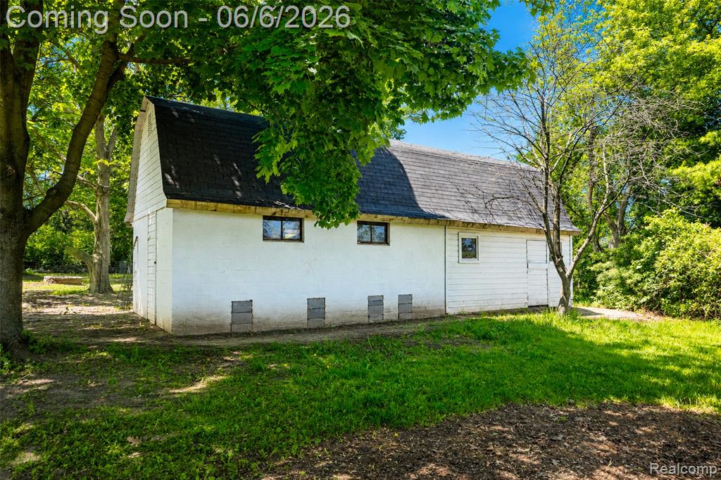 70 W Hamlin Road, Rochester Hills, MI 48307 — Photo 43
