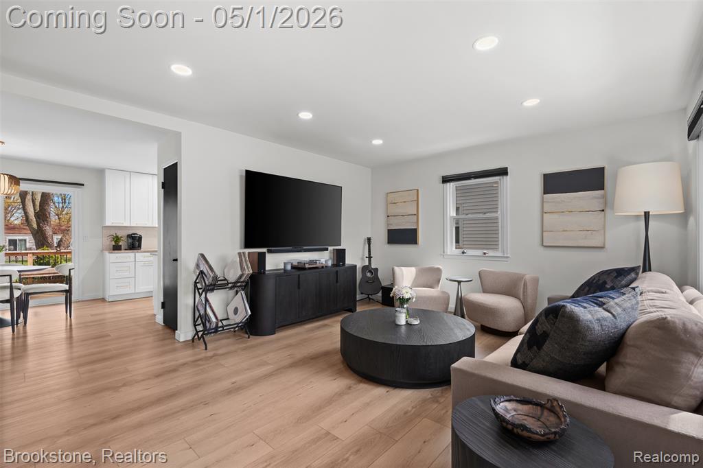 4422 THORNCROFT Avenue, Royal Oak, MI 48073 — Photo 6
