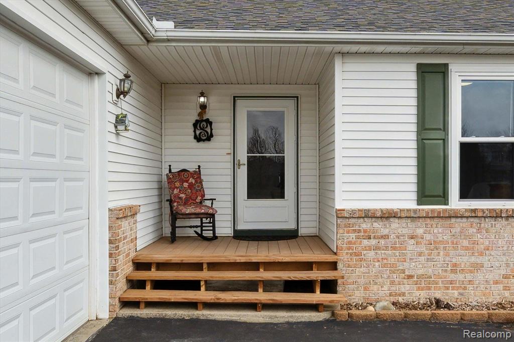 5817 CARTER, Howell, MI 48843 — Photo 4