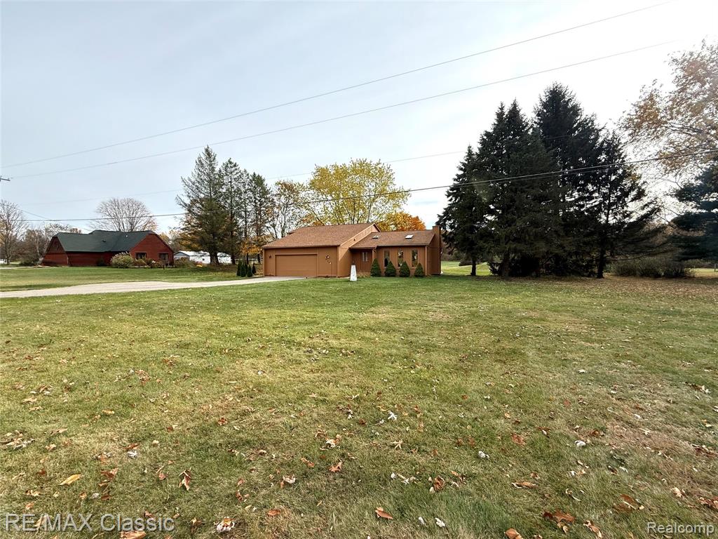 654 E Dawson Road, Milford, MI 48381 — Photo 21