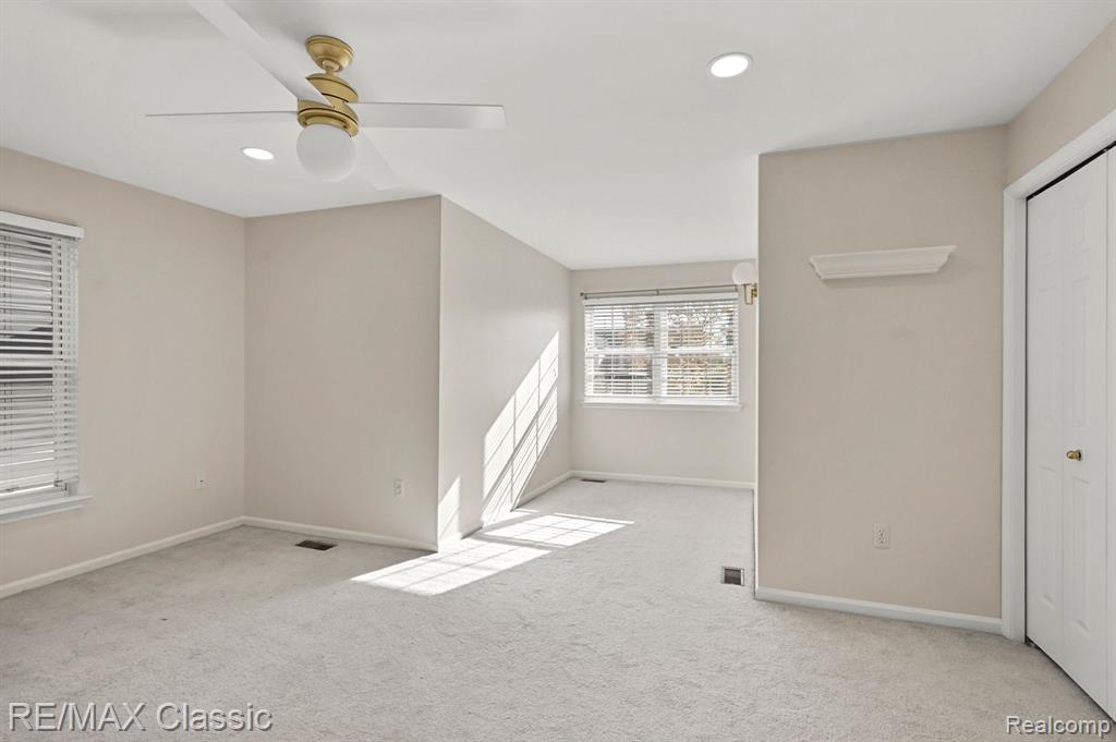 43008 EMERSON Way, Novi, MI — Photo 21