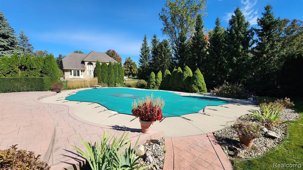 49828 SHELBY CREEK Drive, Shelby Twp, MI 48317 — Photo 50