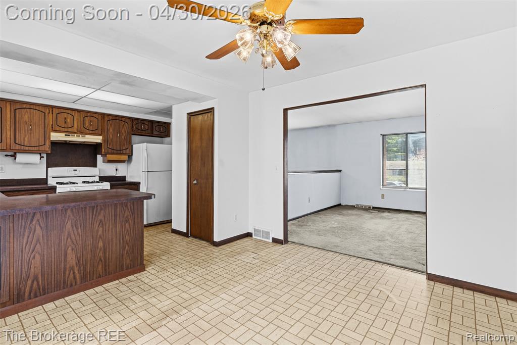 5380 Prentis Road, Waterford, MI 48327 — Photo 14