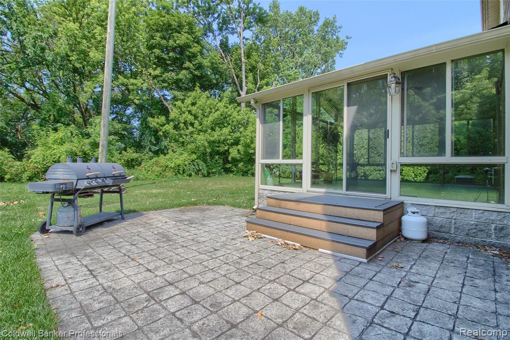701 Montclair Street, Detroit, MI 48214 — Photo 40