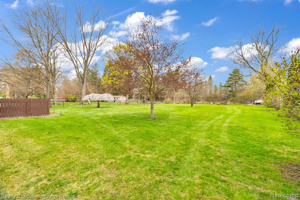 533 RUST PARK Drive, Grand Blanc, MI 48439 — Photo 39