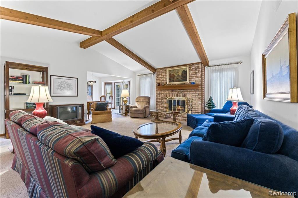 40643 WOODSIDE Drive, Clinton Twp, MI 48038 — Photo 5