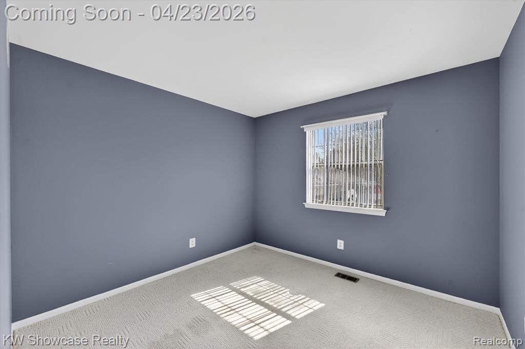 1584 Chanticlair Circle, Wixom, MI 48393 — Photo 25