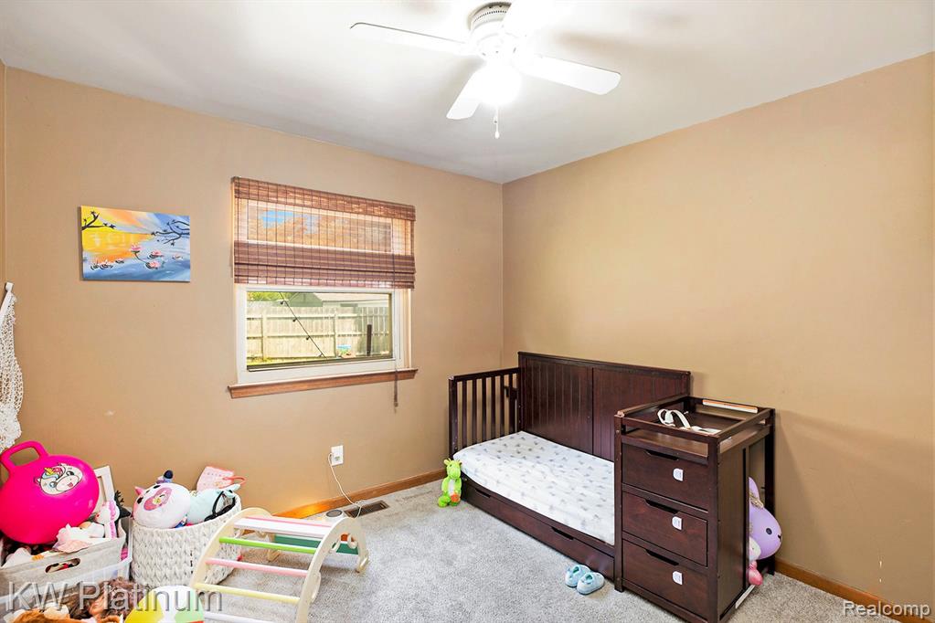 8125 Ogden Drive, Sterling Heights, MI 48314 — Photo 16