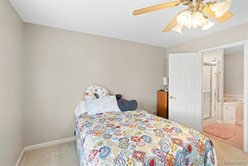 9346 Golfcrest Circle, Davison, MI 48423 — Photo 12