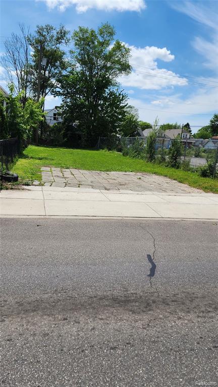 13015 Conant St, Hamtramck, MI 48212 — Photo 5