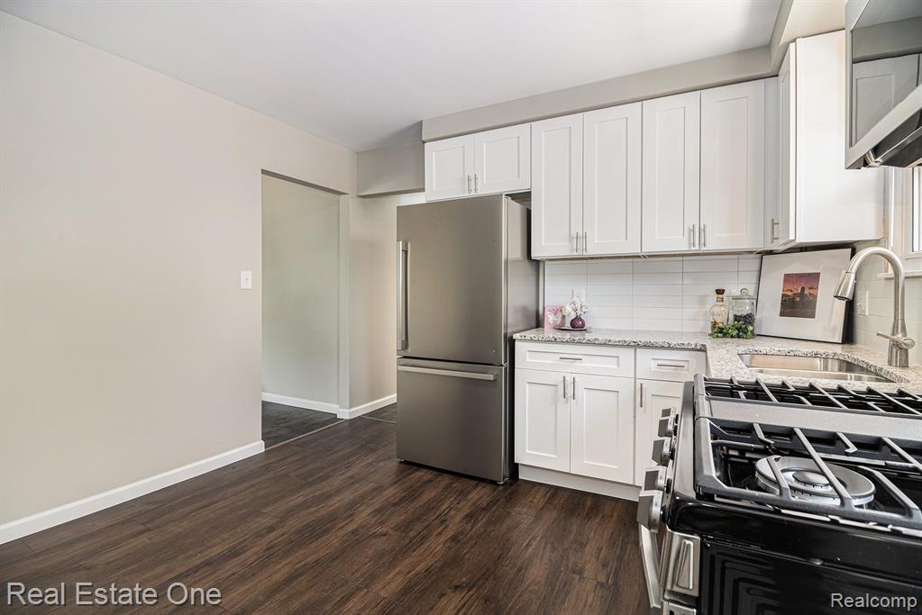 669 Highland Avenue, Lincoln Park, MI 48146 — Photo 10
