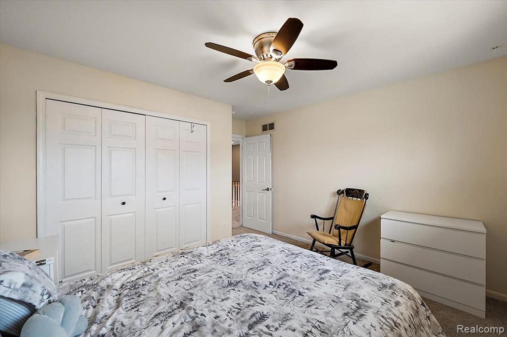 48037 Lafayette Drive, Macomb, MI 48044 — Photo 24