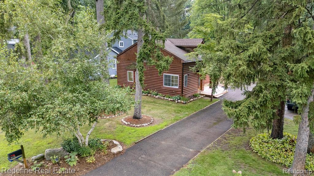 8416 Arlis Avenue, Commerce Twp, MI 48382 — Photo 34