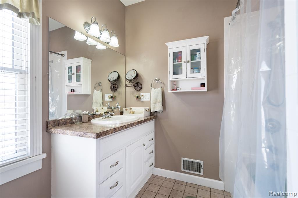 67325 Lowe Plank Road, Lenox, MI 48050 — Photo 31