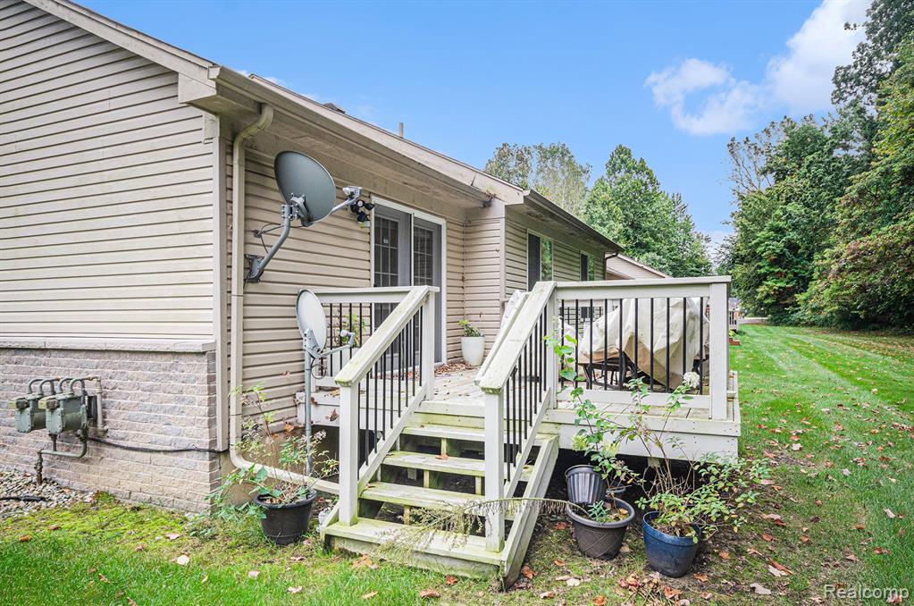17432 N LUCILLE Circle, New Boston, MI 48164 — Photo 19