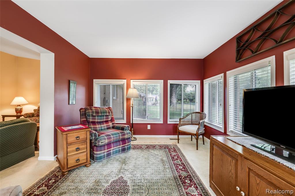 31698 Southview Street, Beverly Hills, MI 48025 — Photo 12