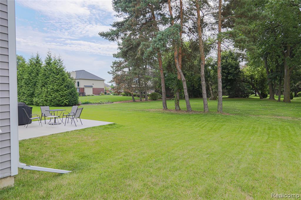 20776 Wexford Drive, Macomb, MI 48044 — Photo 5
