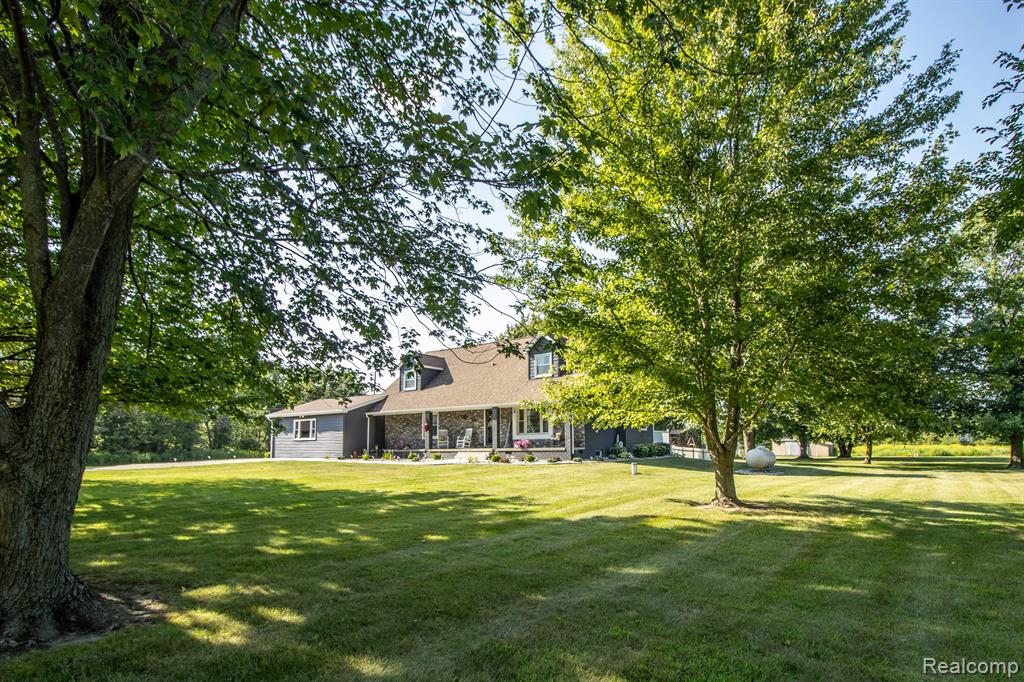 4585 Burt Road, Birch Run, MI 48415 — Photo 86