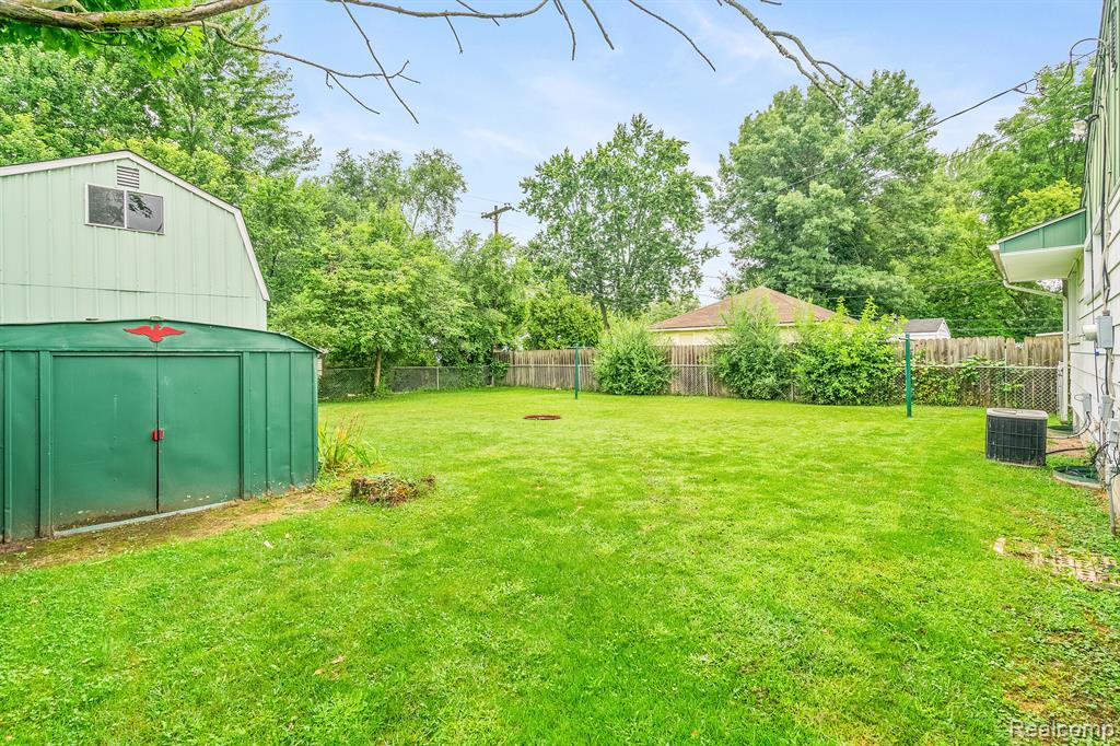 611 N IVANHOE Avenue, Ypsilanti, MI 48198 — Photo 5