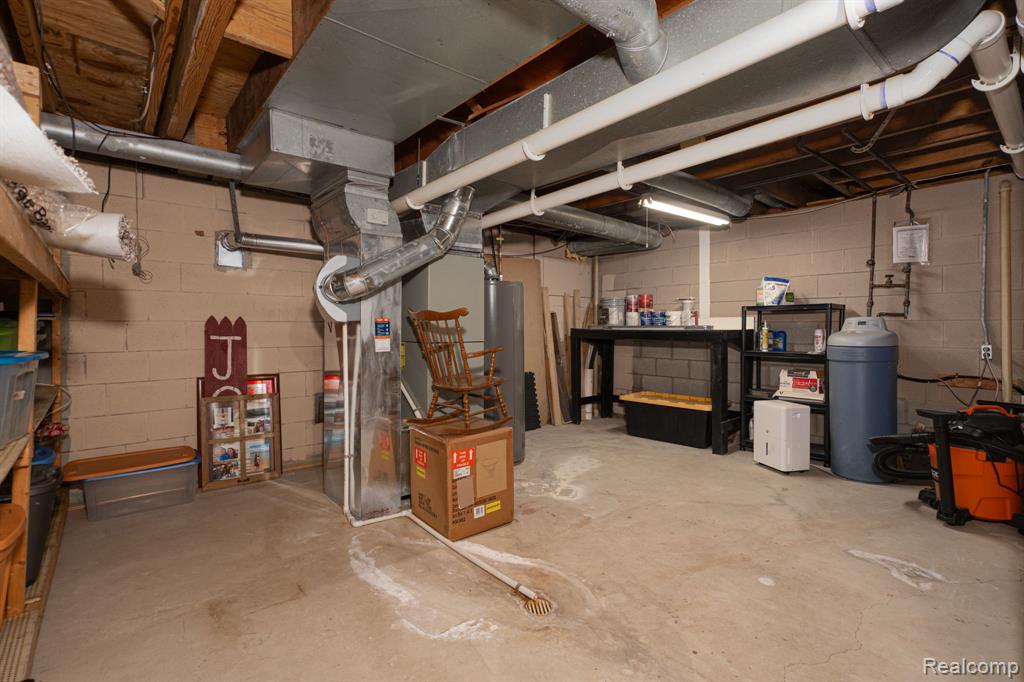 7152 Snow Apple Drive, Clarkston, MI — Photo 42