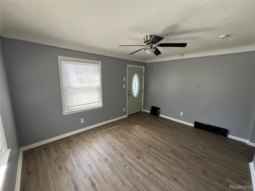 15645 Liberal Street, Detroit, MI 48205 — Photo 11
